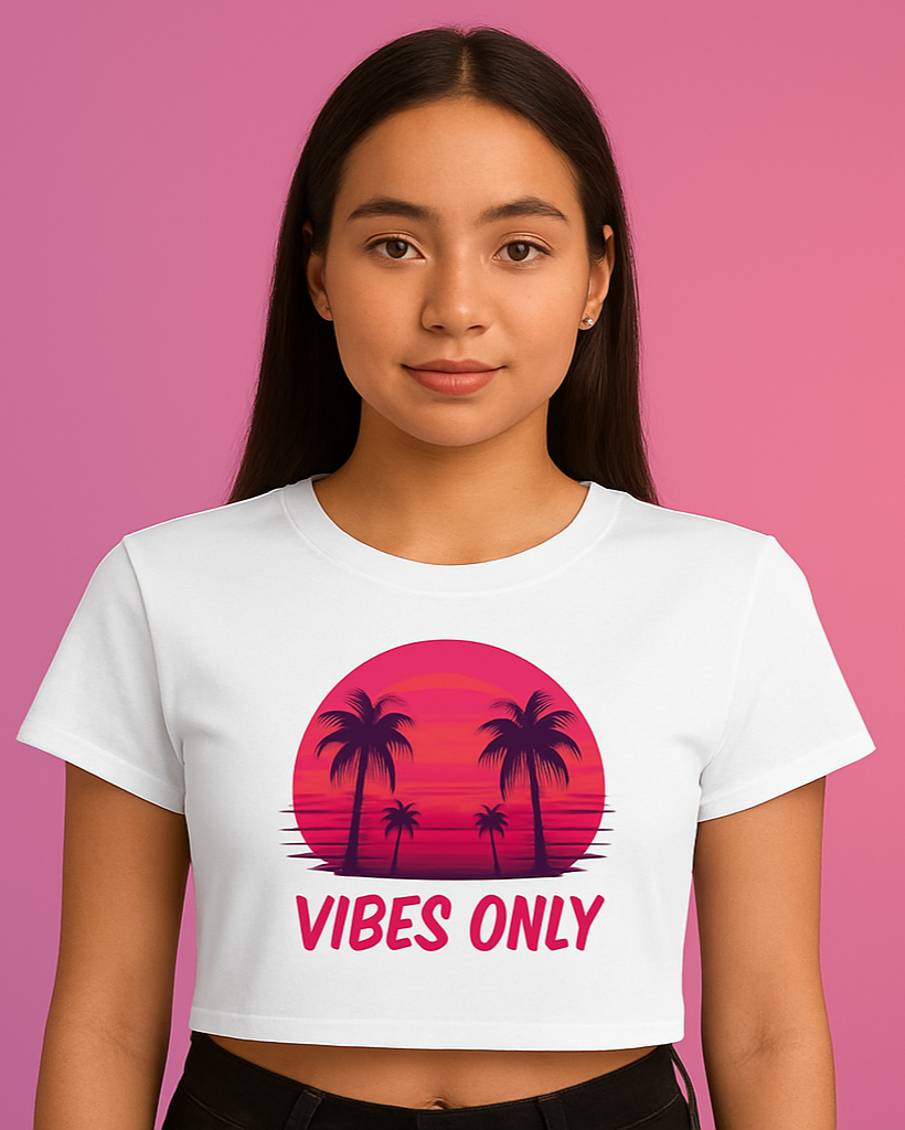 GOVENO UNMATCHED: VIBES ONLY WOMEN SHORT T-SHIRT